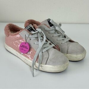 VH Original Design Vintage Property Pink and Gray Kids Sneakers, Size 5